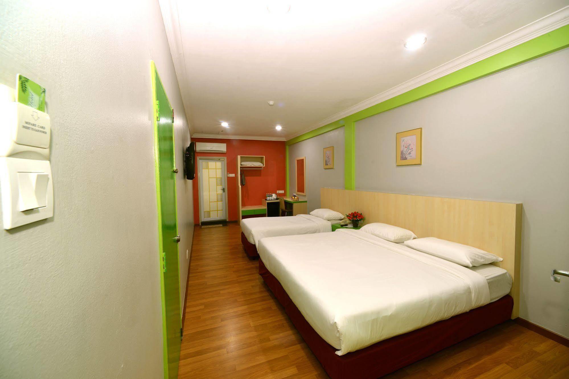 Classic Boutique Hotel Kuantan Exterior photo