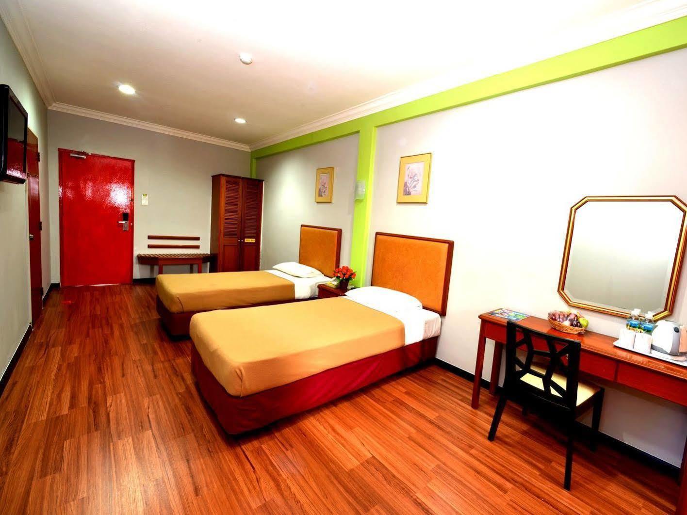 Classic Boutique Hotel Kuantan Exterior photo