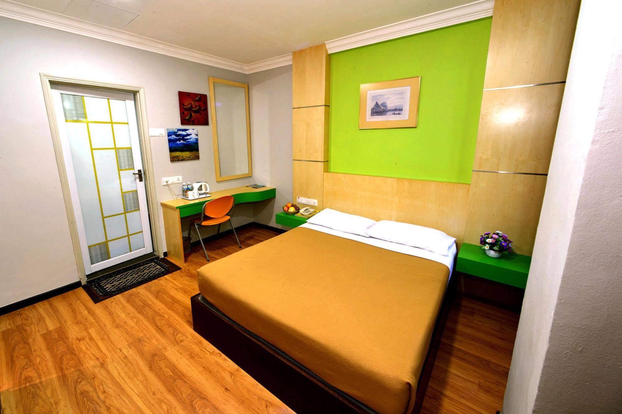 Classic Boutique Hotel Kuantan Exterior photo