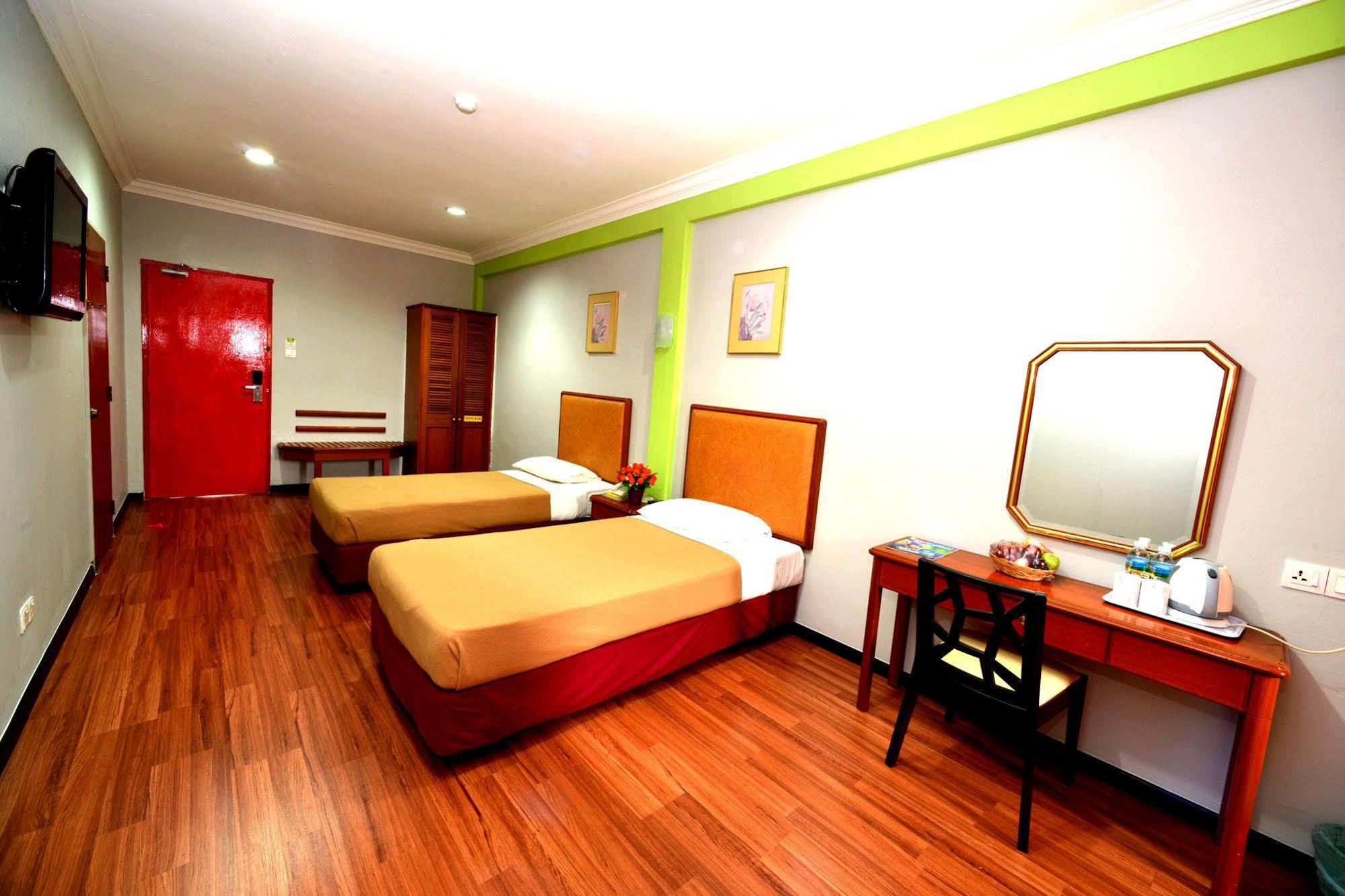 Classic Boutique Hotel Kuantan Exterior photo